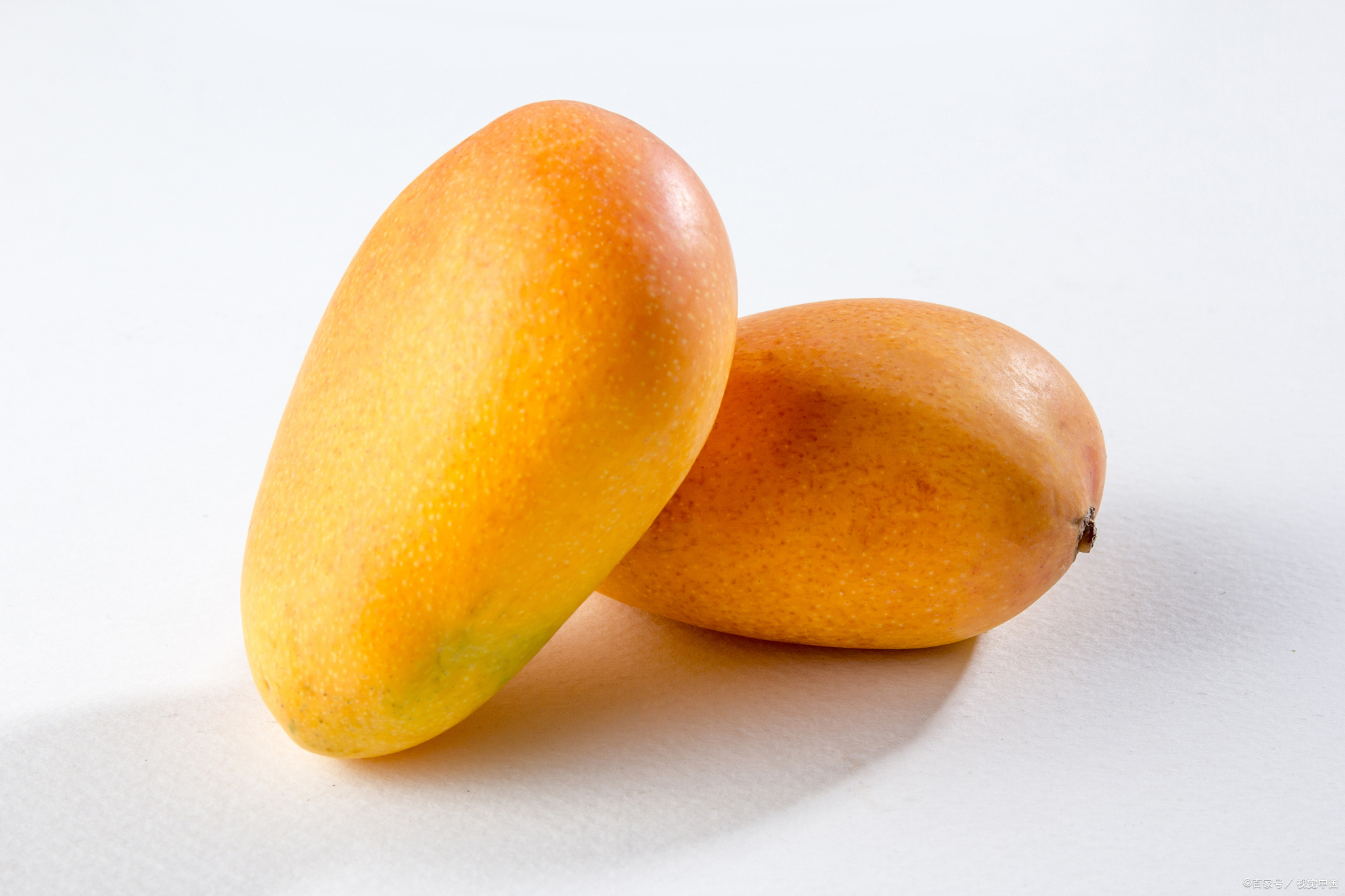 芒果很黏能水洗吗,新鲜芒果加盐可以防止氧化吗