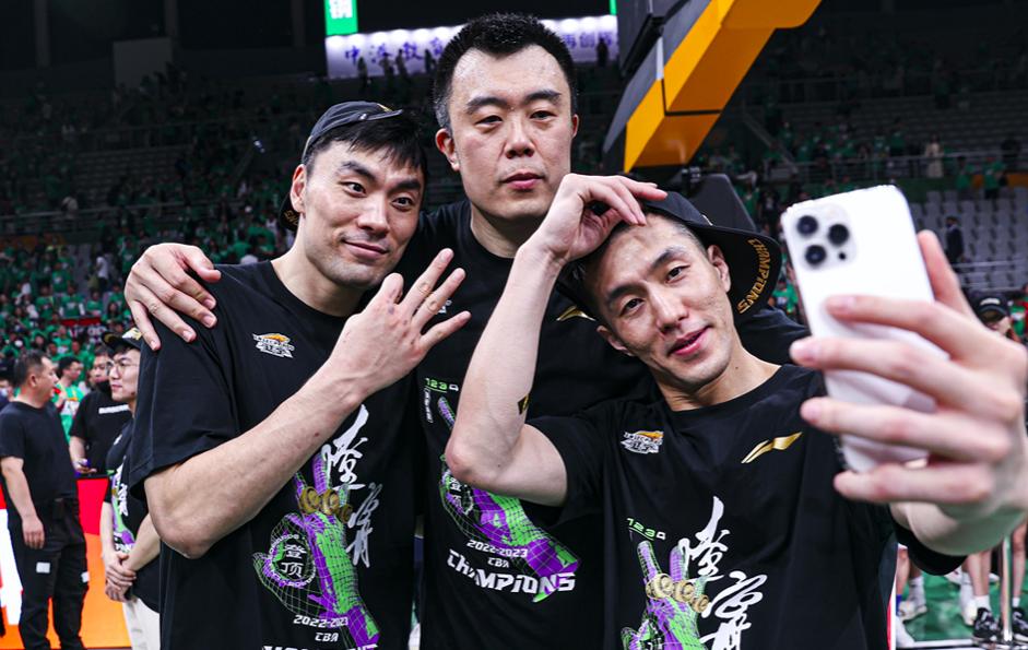 曝杨鸣将回归辽宁男篮,杨鸣称不排除回到辽篮