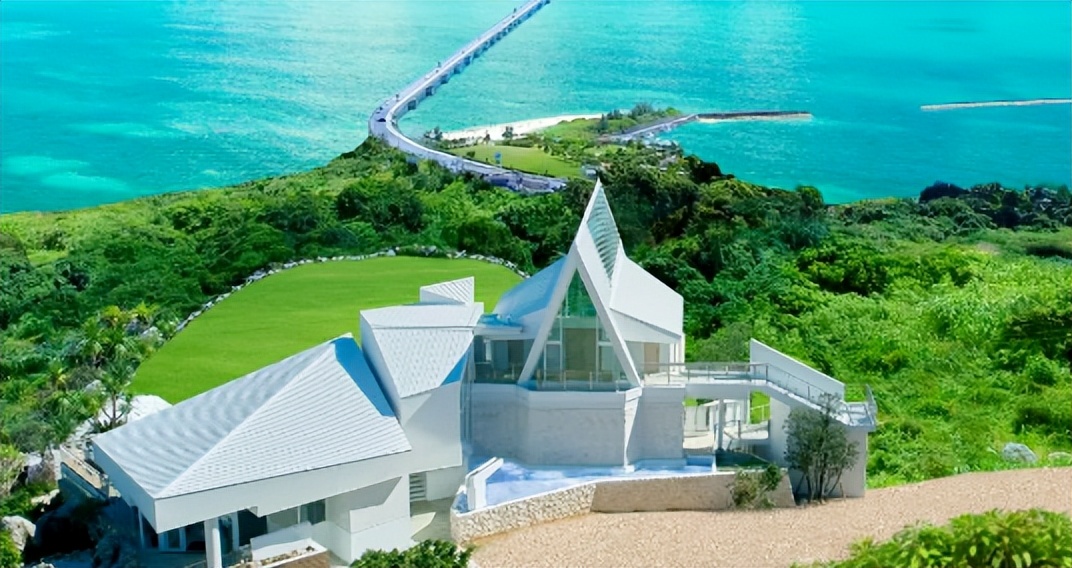 日本十字架教堂,日本教堂