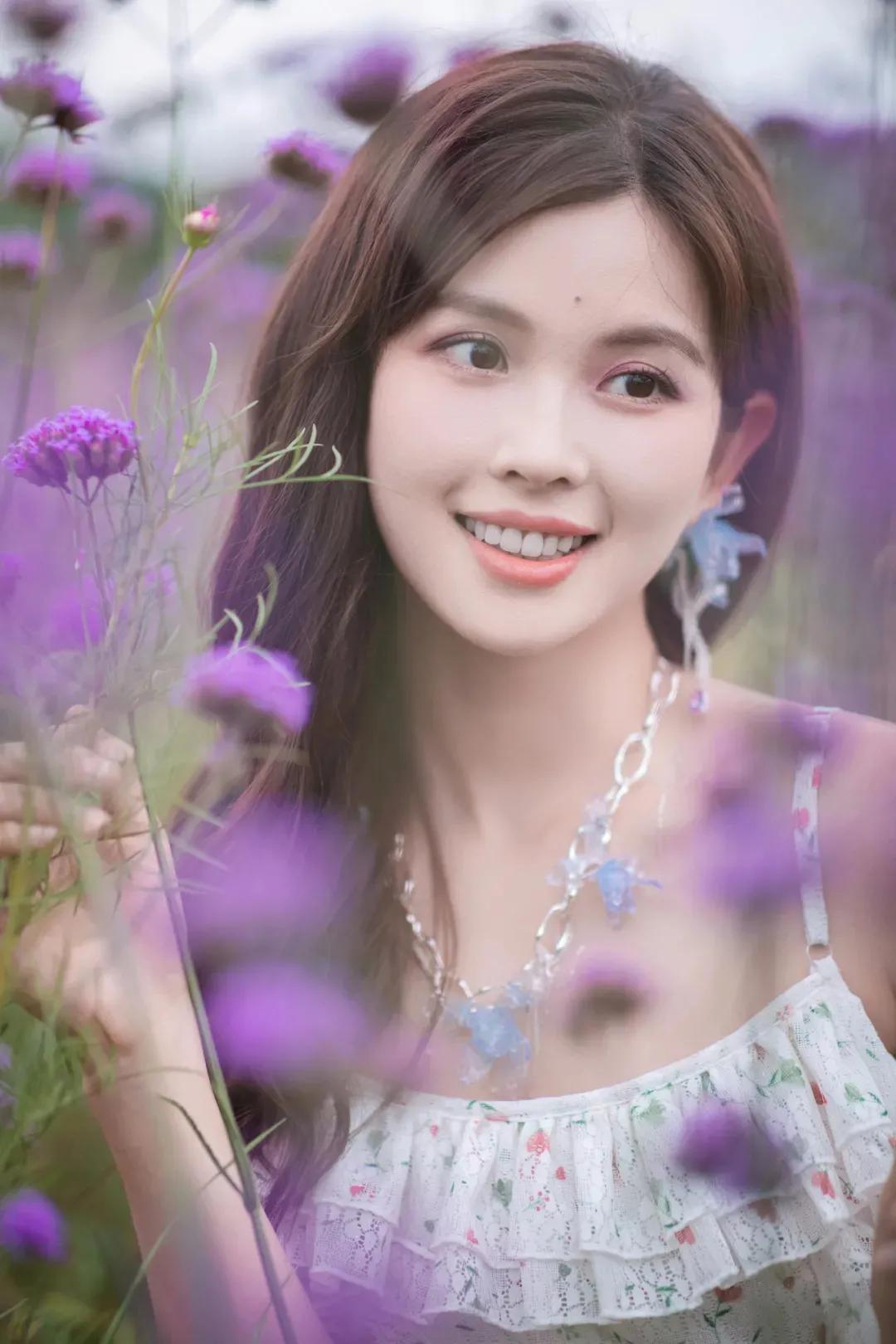 走在乡间的小路上,走在乡间的小路上口哨版