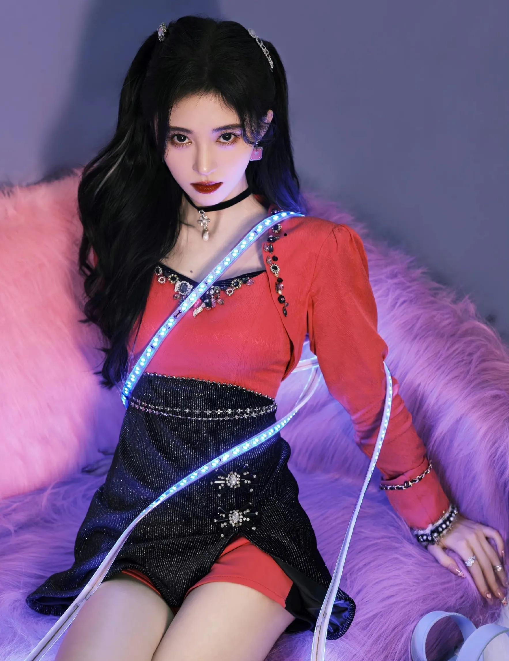 娱乐圈大瓜频出,娱乐圈惊现大瓜小说