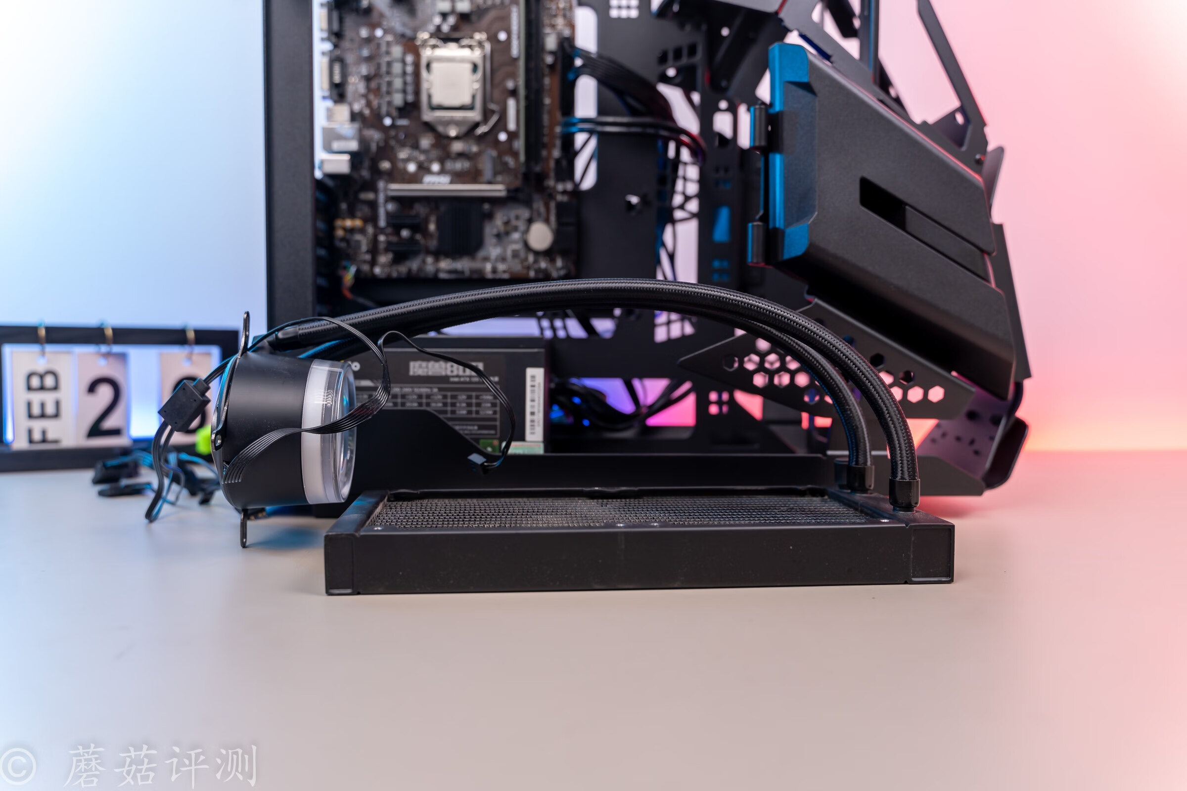 电脑主机可以玩的手柄游戏,高性能主机搭配低端显示器