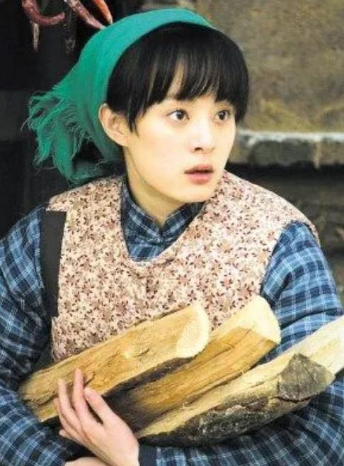 日军当着国军的面杀俘虏,日军侵华兽行