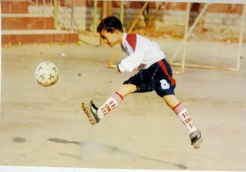 假恶丑横行，善恶終轮回！普通球迷的足球梦！