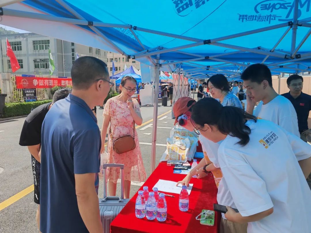 哈工大深圳校区研究生开学,哈工大2021届新生报到