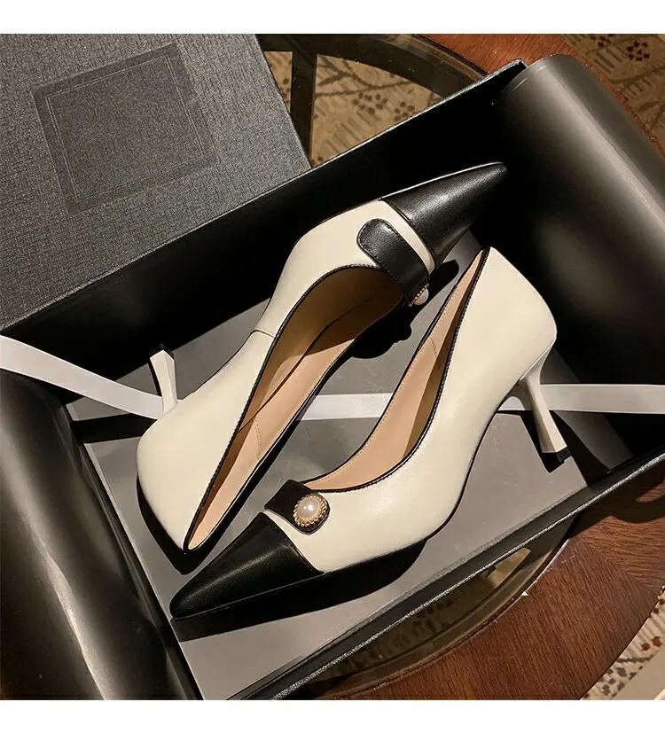 这双高跟鞋是你喜欢的款式吗,一双高跟鞋见证我们的爱情