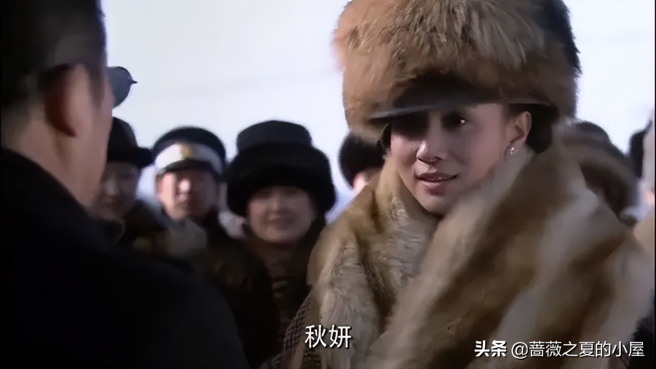 再看《悬崖》:才懂周乙和顾秋妍同居6年，却无性无爱的隐情