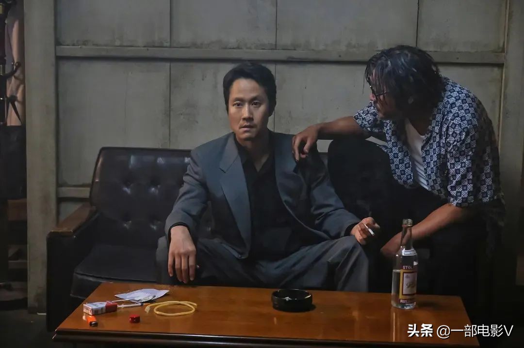 最新韩国黑帮电影生猛劲爆,看得过瘾的韩国黑帮片