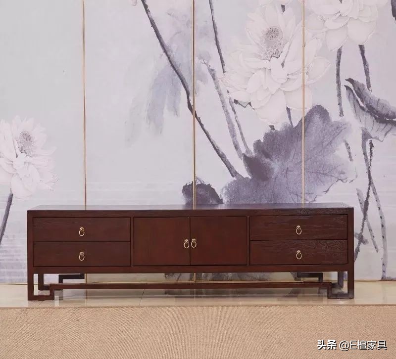 新中式电视柜两边放什么最好,新中式电视柜款式效果图