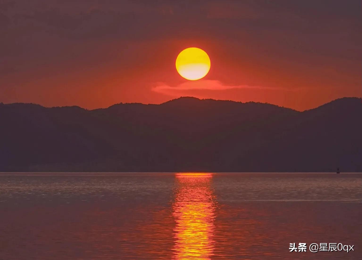 音乐生活更精彩的句子简短,形容音乐美妙的句子