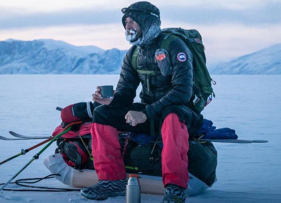 穷穿假大鹅富穿波司登,富人黑标波司登