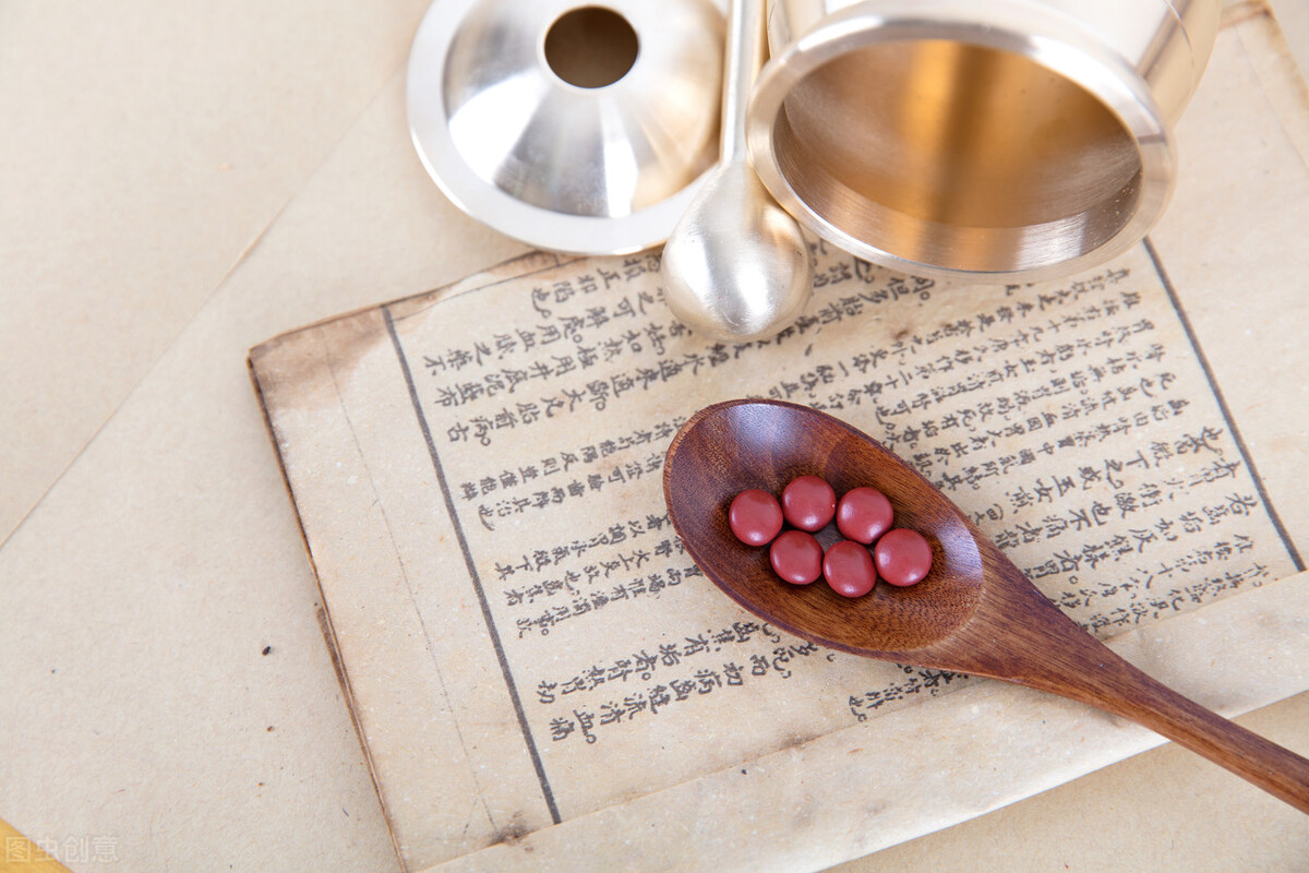 治疗慢性肾小球尿蛋白的中药药方,肾小球滤过率低吃什么中成药有效