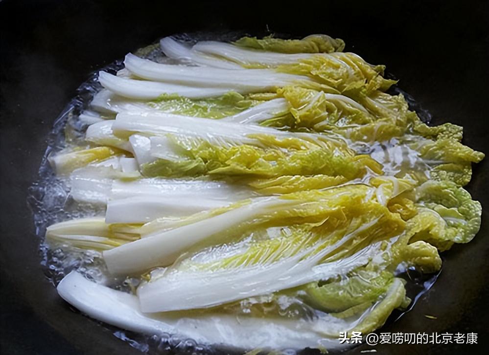 香辣娃娃菜配什么菜好吃,娃娃菜金针菇的做法香辣