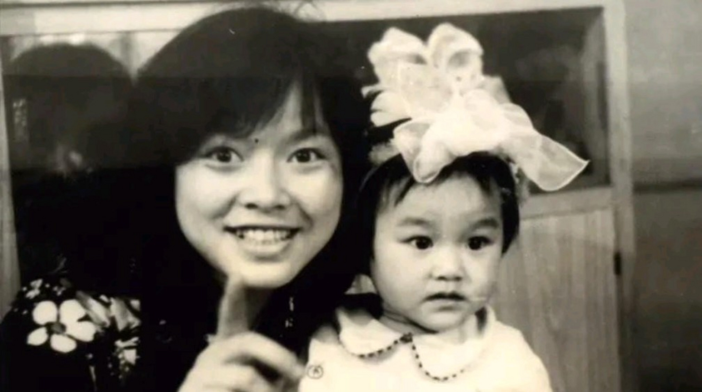 王菲和谢霆锋二人差几岁,王菲和谢霆锋以前结过婚吗