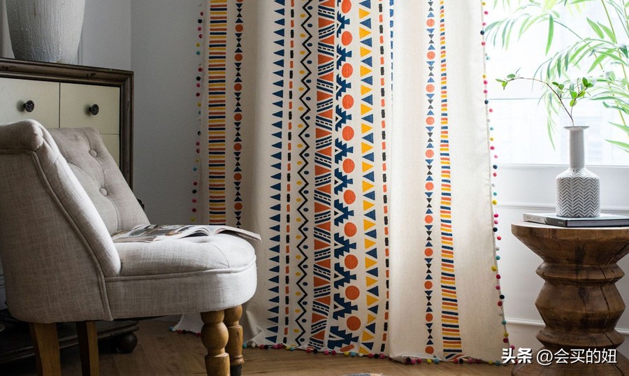 如何选便宜美观实用的窗帘,店铺一般装什么窗帘好看