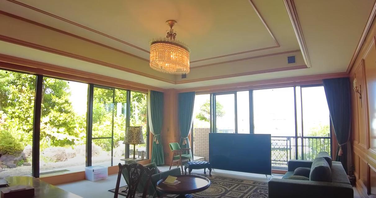 背着房贷要不要买车,背着房贷该不该要二胎