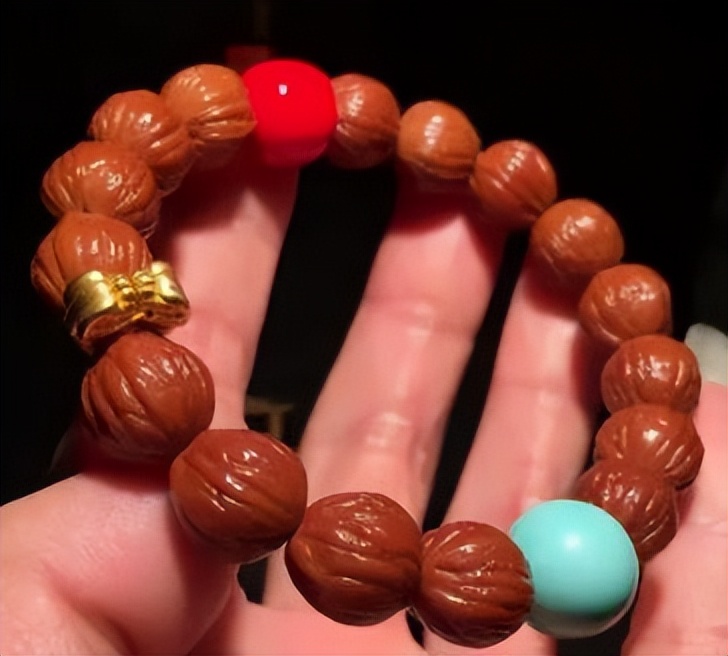 核桃手串怎么盘玩效果最好,京八棱蚂蚁纹小核桃手串怎么盘玩
