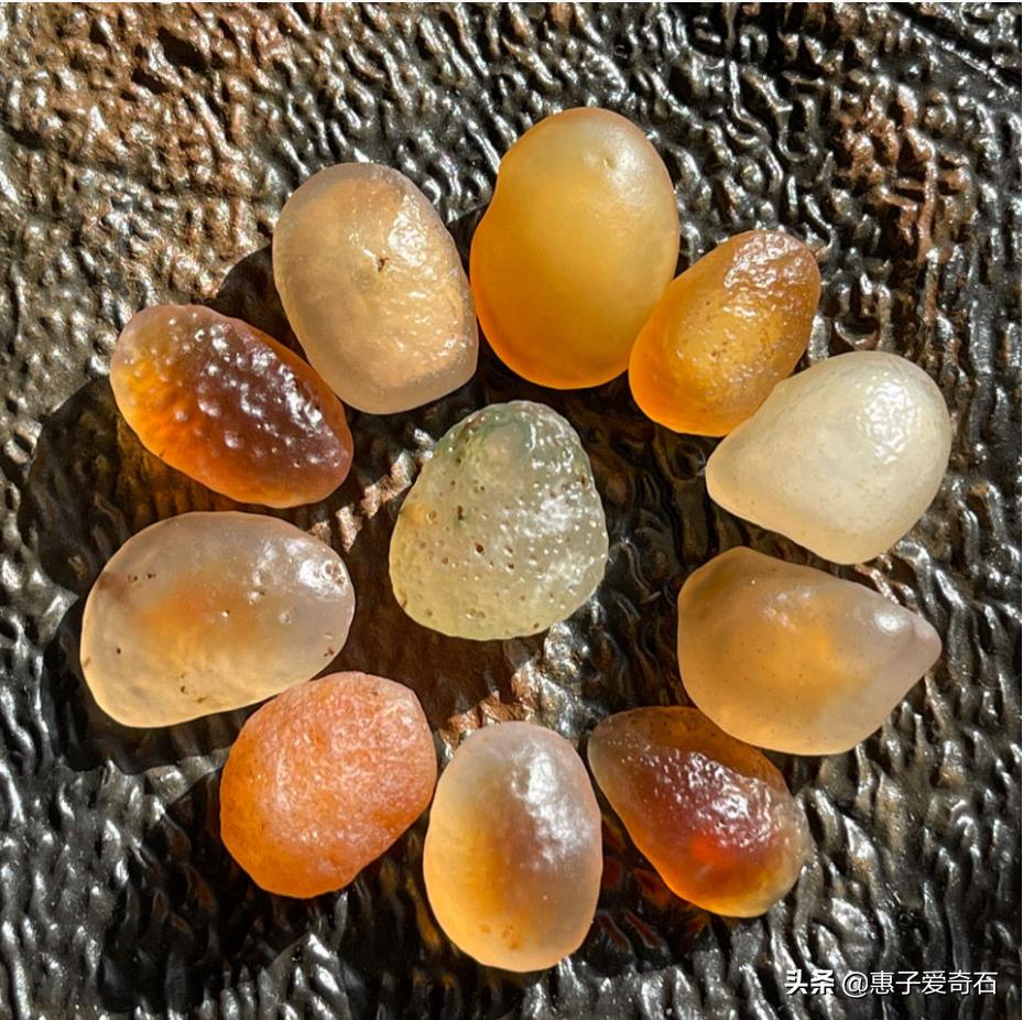 世界上最美的玛瑙,内蒙玛瑙湖出土三亿的玛瑙