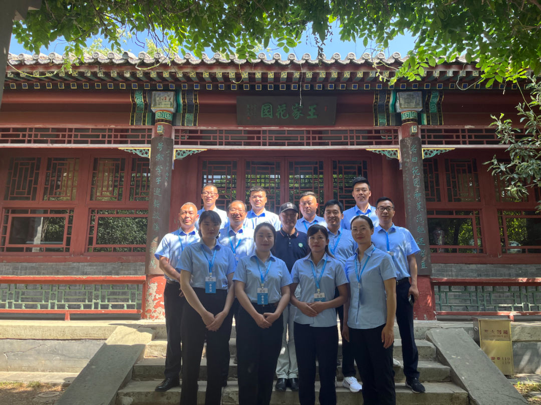 随县炎帝学校团队赴北京参会纪实