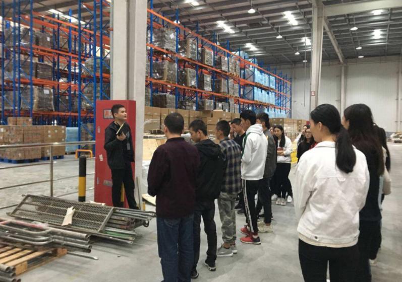 不用羡慕邮政快递员了，又一国企物流公司闪亮登场，还有大学生岗