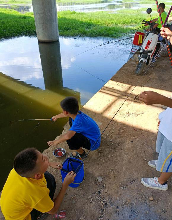 野钓位置被占怎么办,钓鱼钓位被占视频