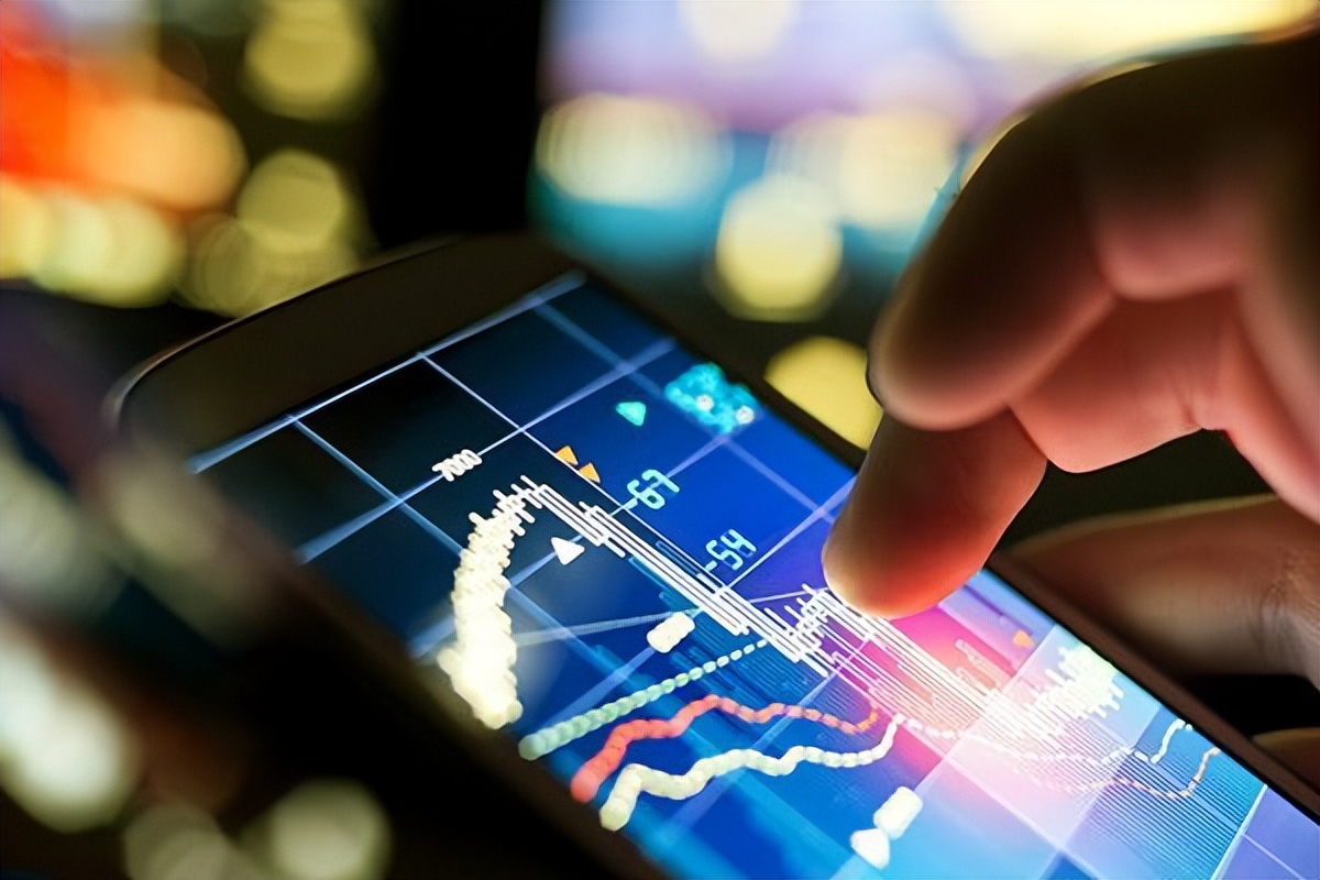 金鹰基金最近怎么了,金鹰基金业绩排名