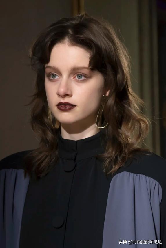 韩式齐肩烫发显脸小,发量多适合的烫发齐肩显脸小