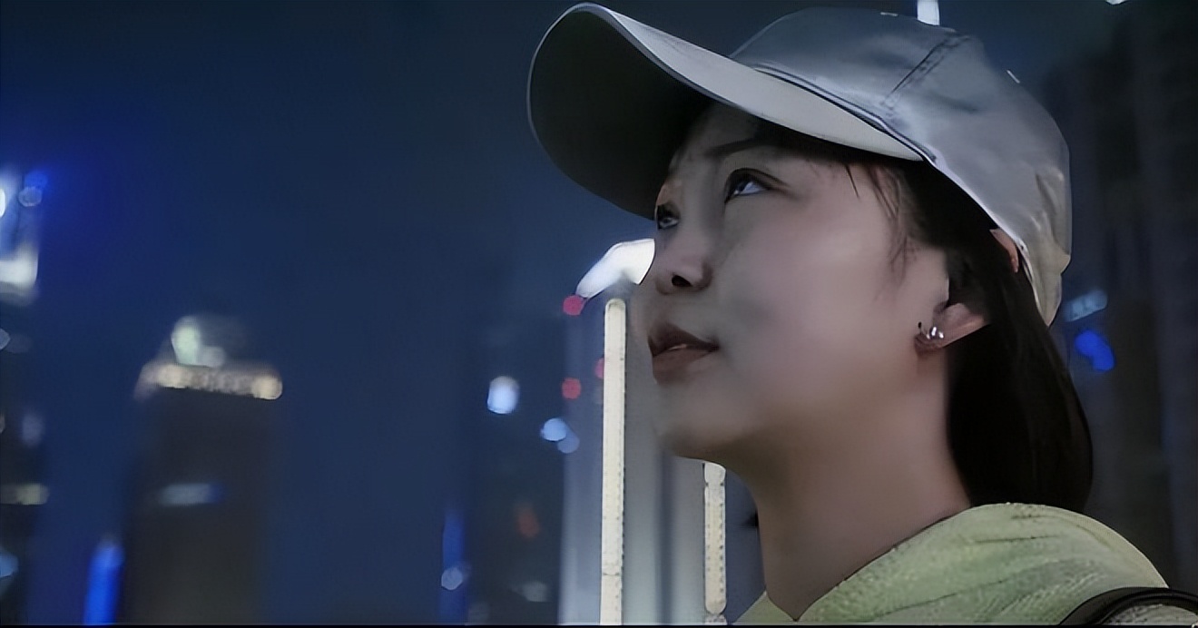 河南一女子朋友圈借钱300人打钱,女孩发300人微信借钱