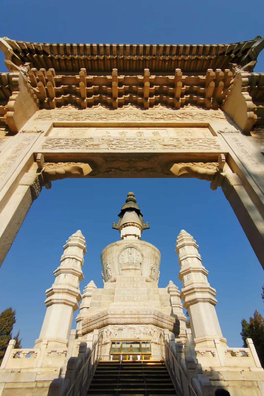 中国最灵的寺庙雍和宫,不要再去一个人挤人的景点