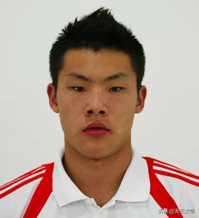 门将王大雷妻子赵立琴讲：他失败时你要鼓励他，胜利时要佯装淡定