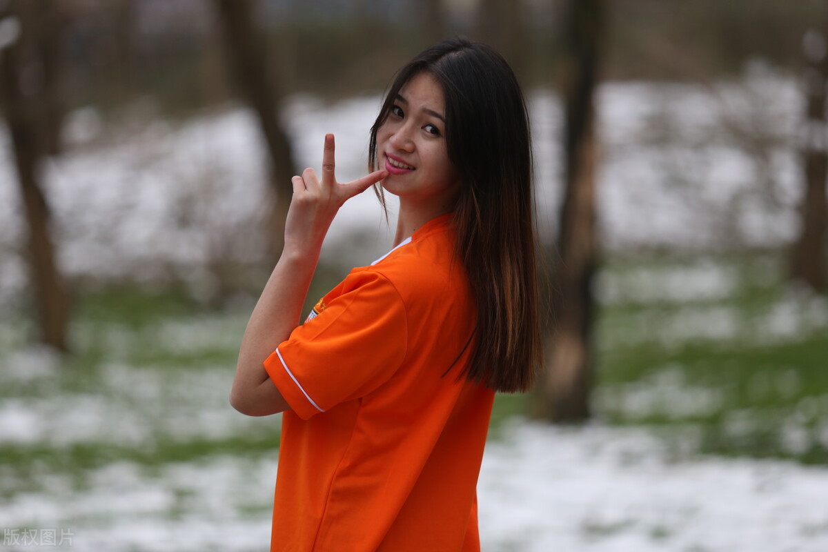 鲁能泰山足球宝贝图片,鲁能足球宝贝