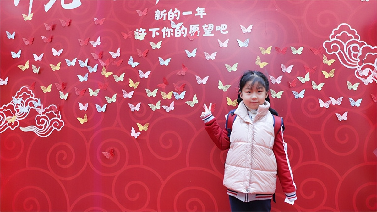 营造学礼、知礼、明礼校风，蓝港外国语学校开学第一课太“讲礼”