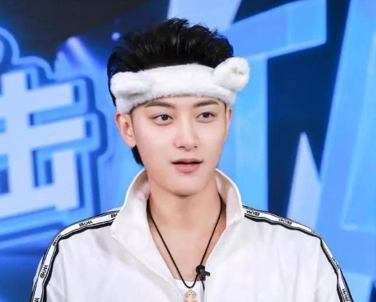 直播间卖假酒的明星,卖假酒网红有哪些