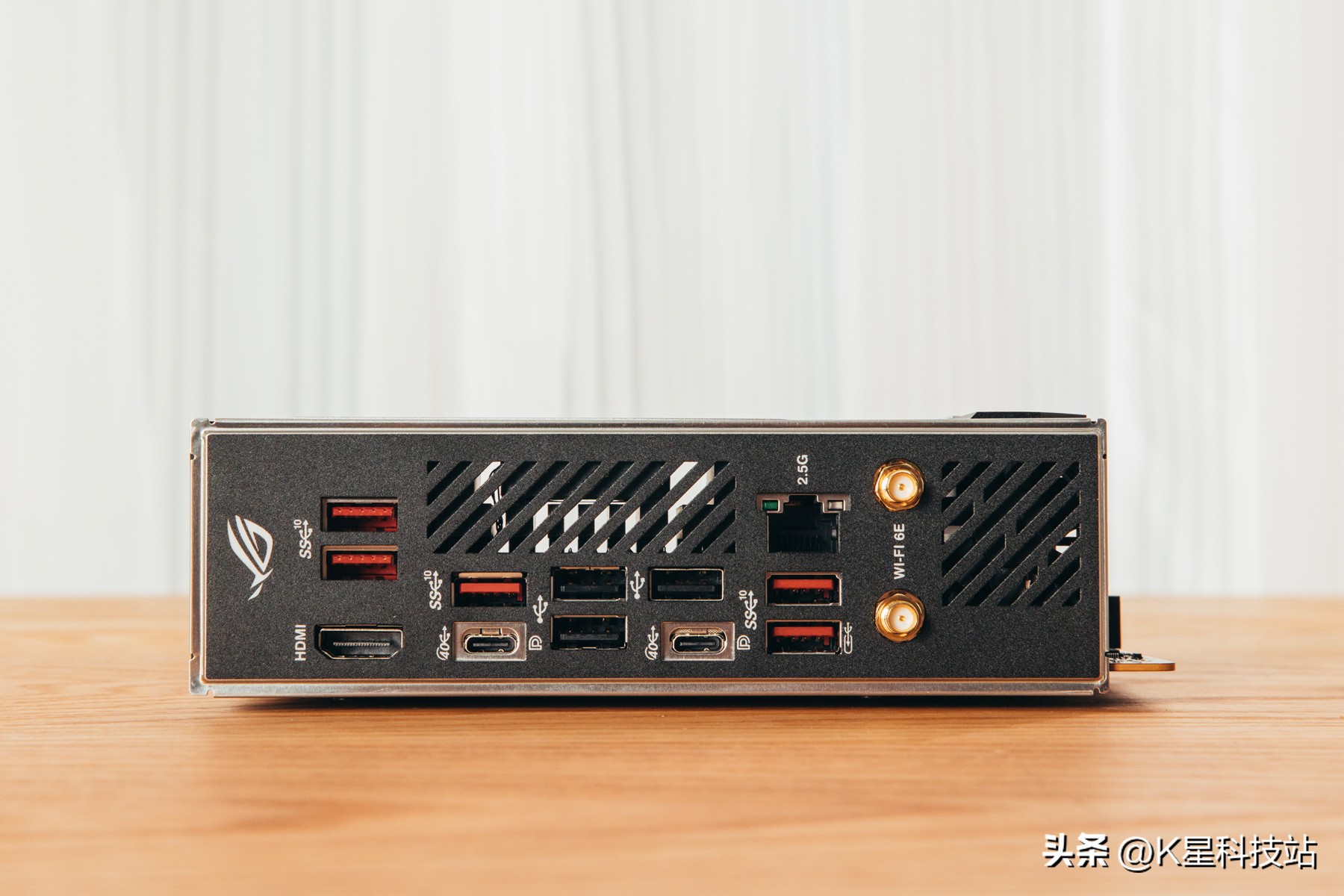 鍗庣x670e涓绘澘涓婁粈涔坈pu,鍗庣strixz690-e瑁呮満瑙嗛