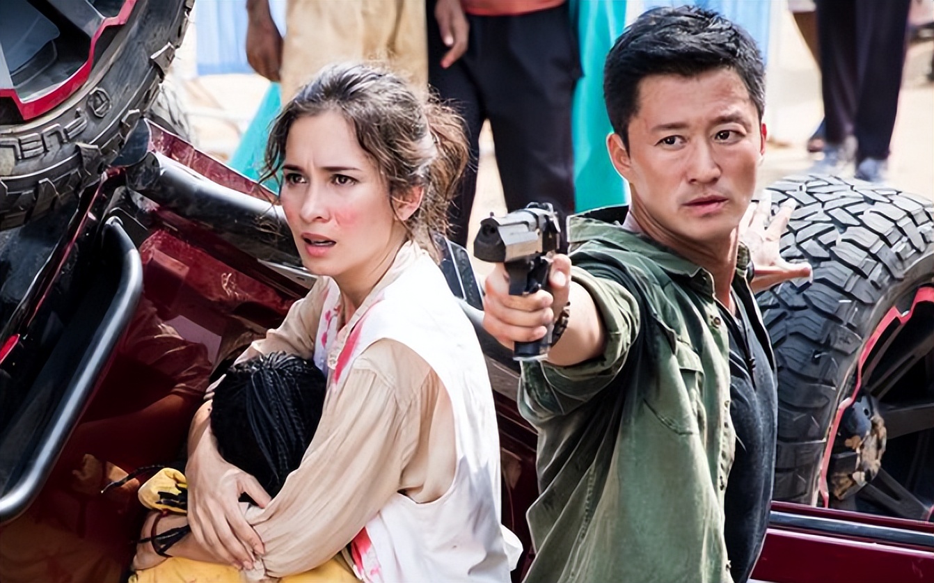 战狼2韩庚与卢靖姗片段,战狼2女主角卢靖姗片段