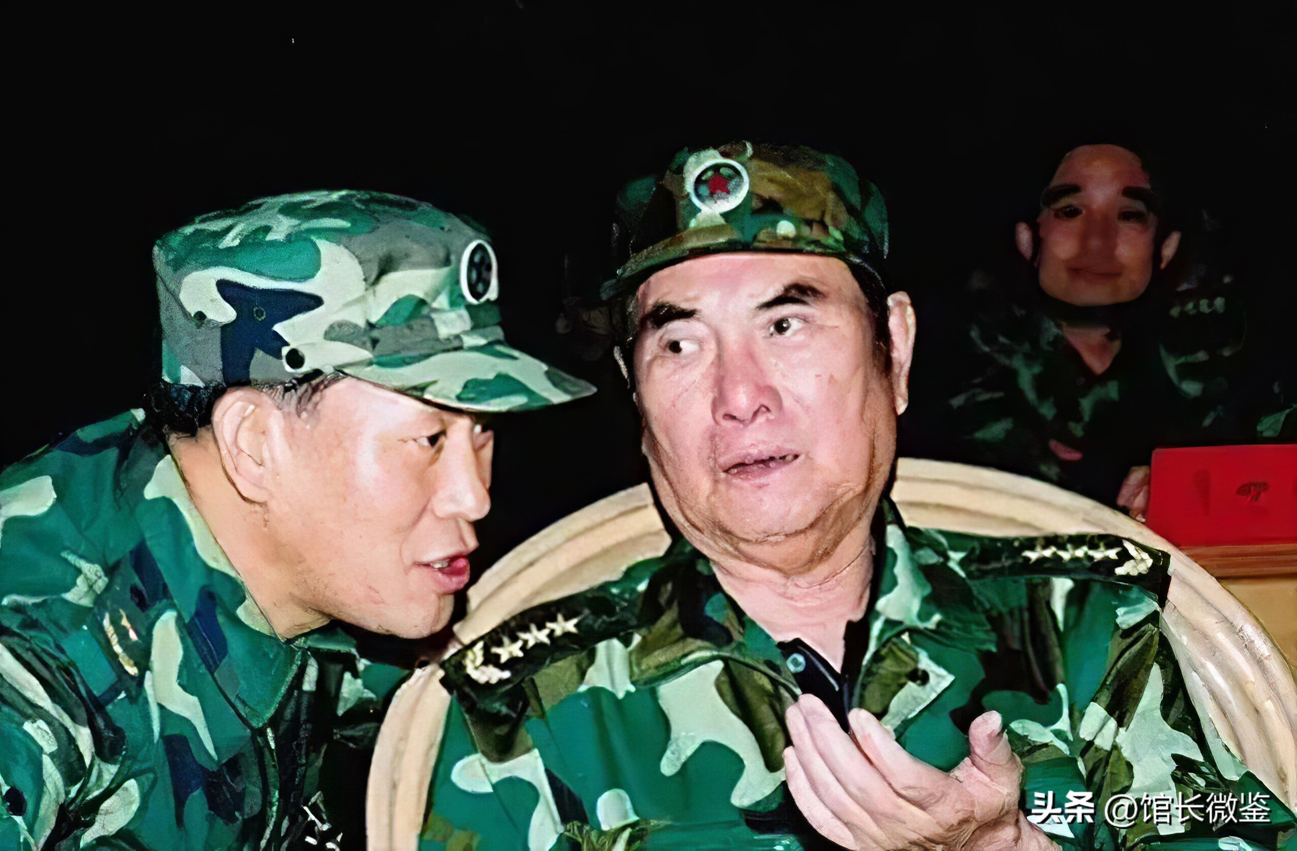 1979年，43军归途中被越军咬住，*万年张**连开三枪：杀他个回马枪