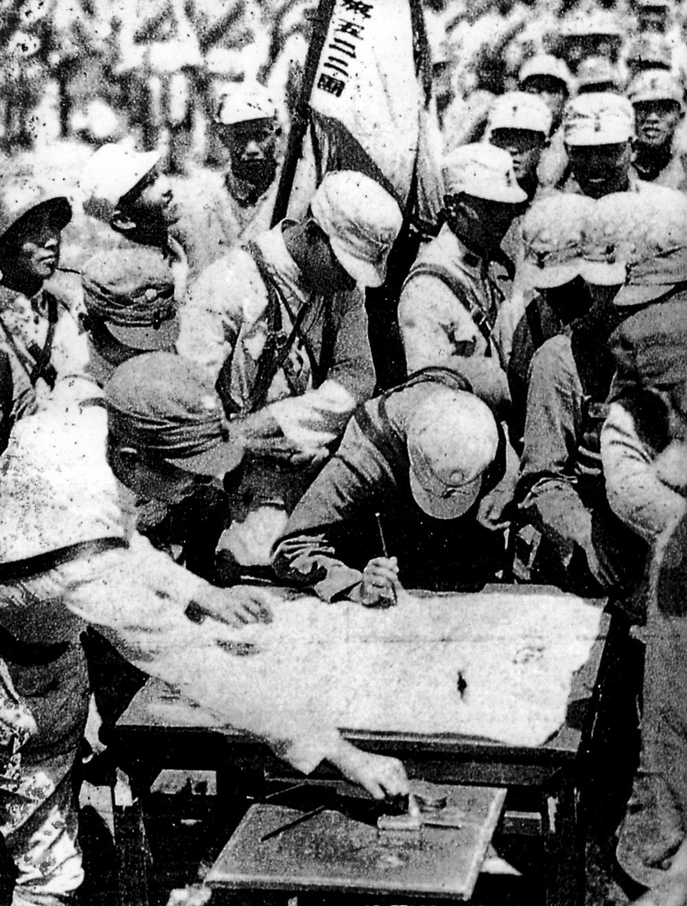 巾帼女烈士陈若克:拒用日寇奶粉以鲜血喂女儿,被日军27刀杀害!