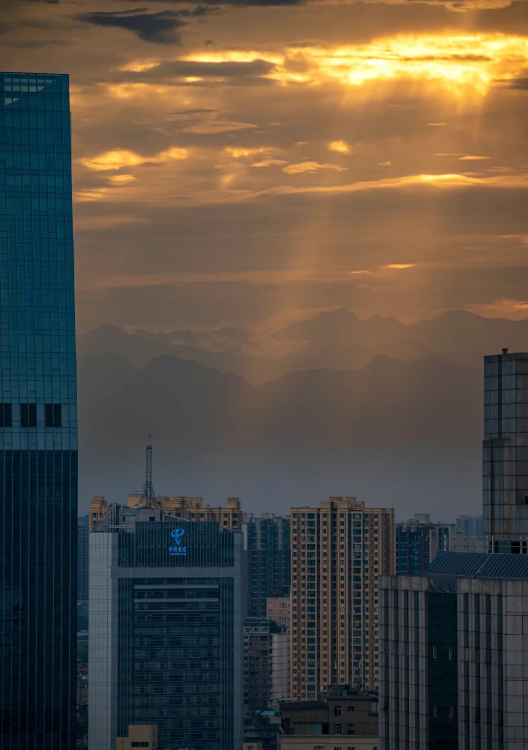 高考结束,成长开始,但是成人礼的象征却是它