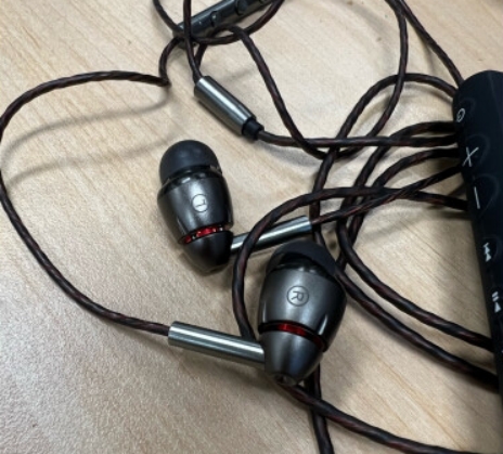 推荐几款音效很好的头戴式耳机,十大最佳音质有线头戴耳机推荐