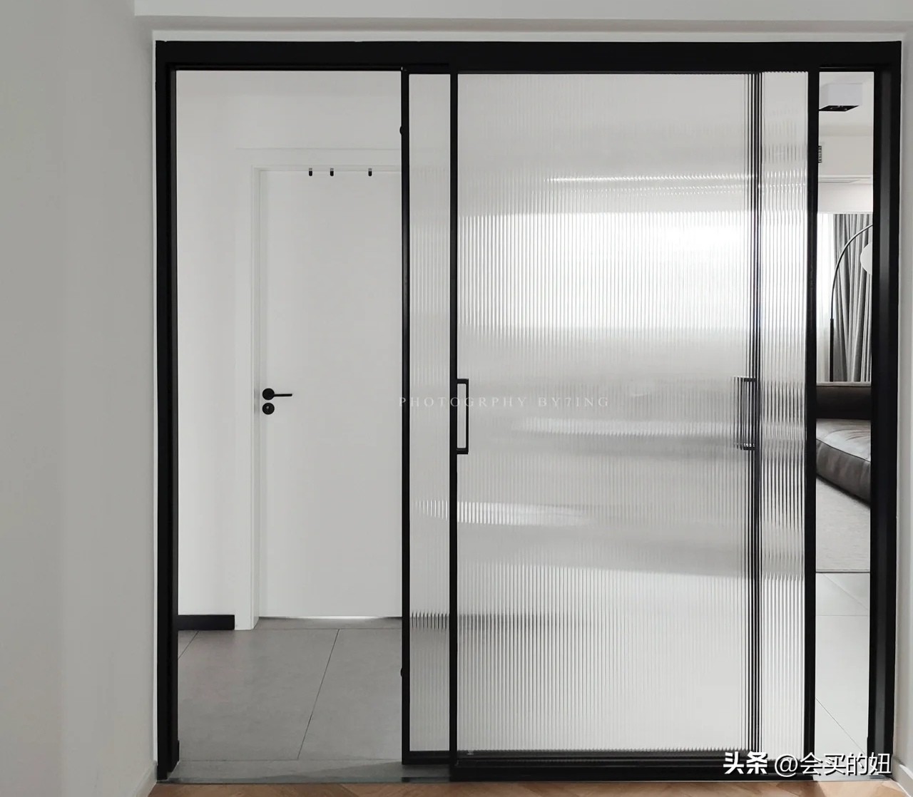 厨房吊轨推拉门如何挑选,厨房推拉门怎么把吊轨改地轨