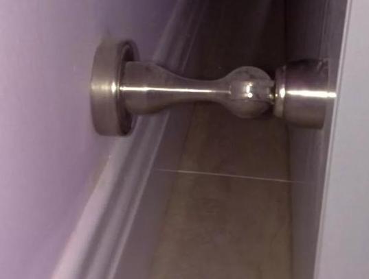 新房装修室内木门到底怎么选呢,买卧室木门怎么选价格质量