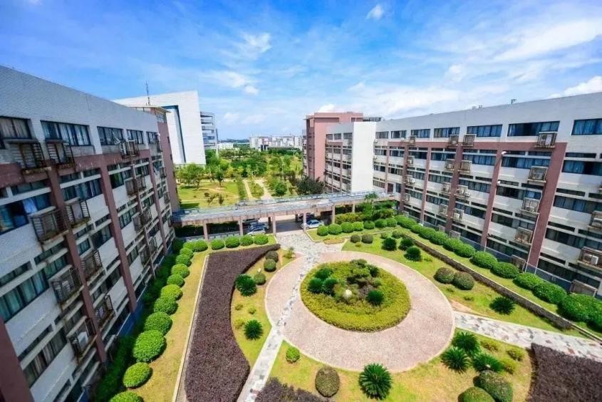 涓浗鍗佸ぇ楂樿柂鐑棬涓撲笟,涓浗鍗佸ぇ寮哄娍涓撲笟鎺掑悕