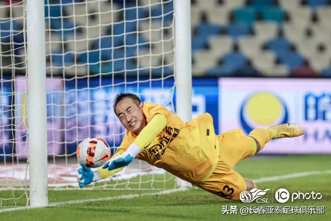 塞尔吉尼奥梅开二度,塞尔吉尼奥过人集锦