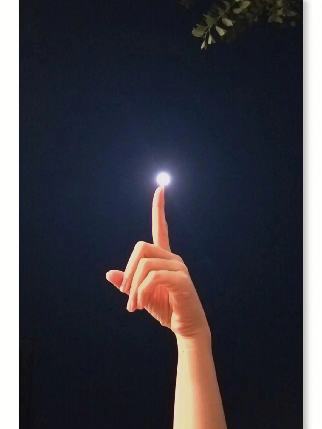 中秋适合发的朋友圈的月亮图,中秋九宫格月亮照片高清图片