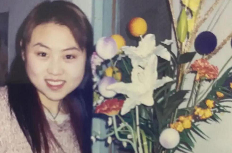 15年非洲富二代追求东北独眼美女,隔年领证裸婚,如今2个混血娃