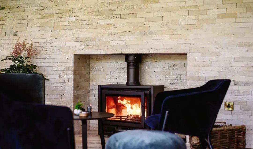 上海开业10个月获米其林餐厅,巴黎开业20年的米其林三星餐厅