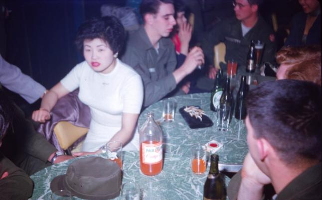 朝鲜战争时泡菜让韩国女性不受美军*辱侮**？不是，全靠30万韩国舞女