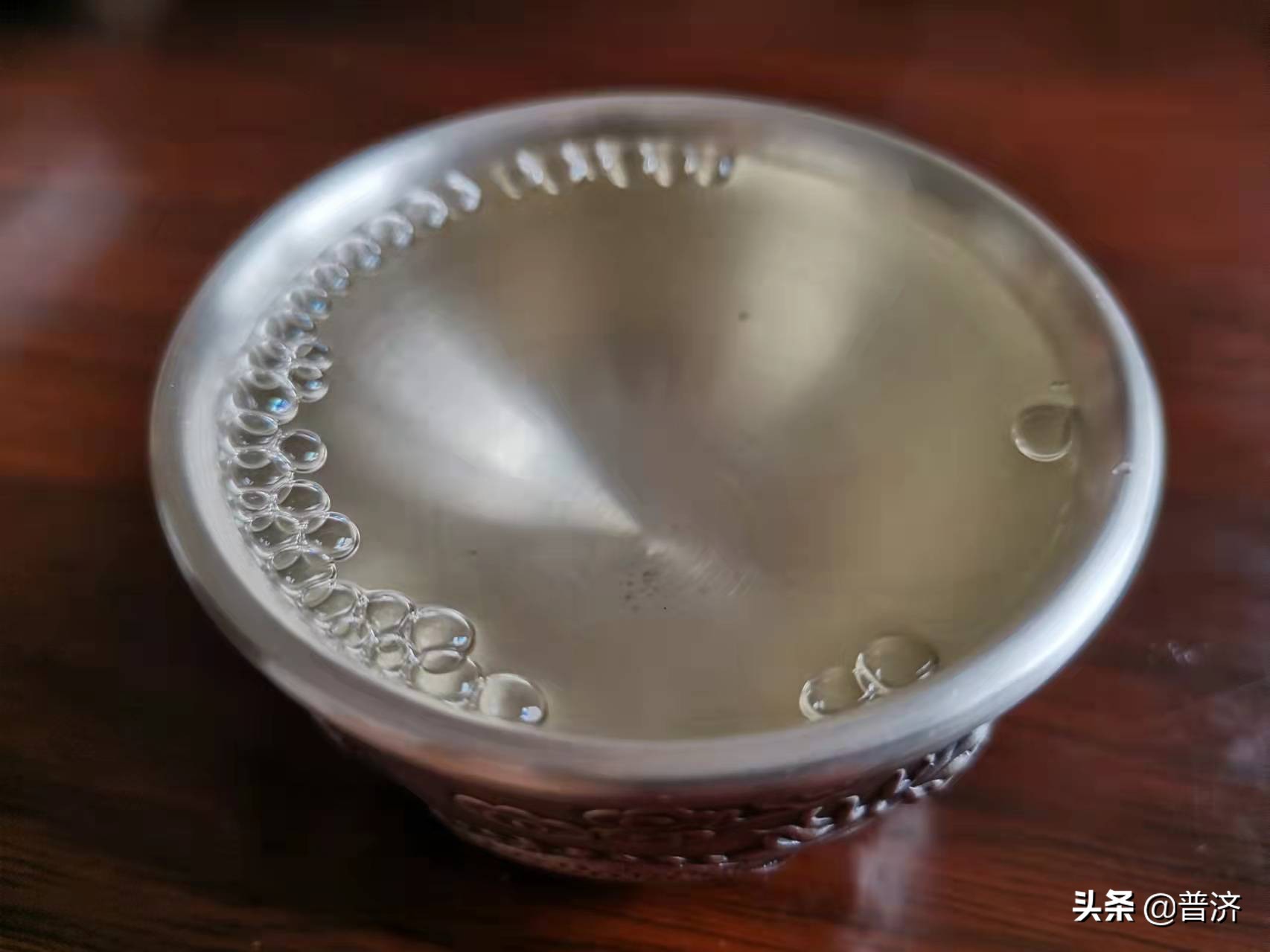 老酒骗局最新消息,老酒真的越老越好吗