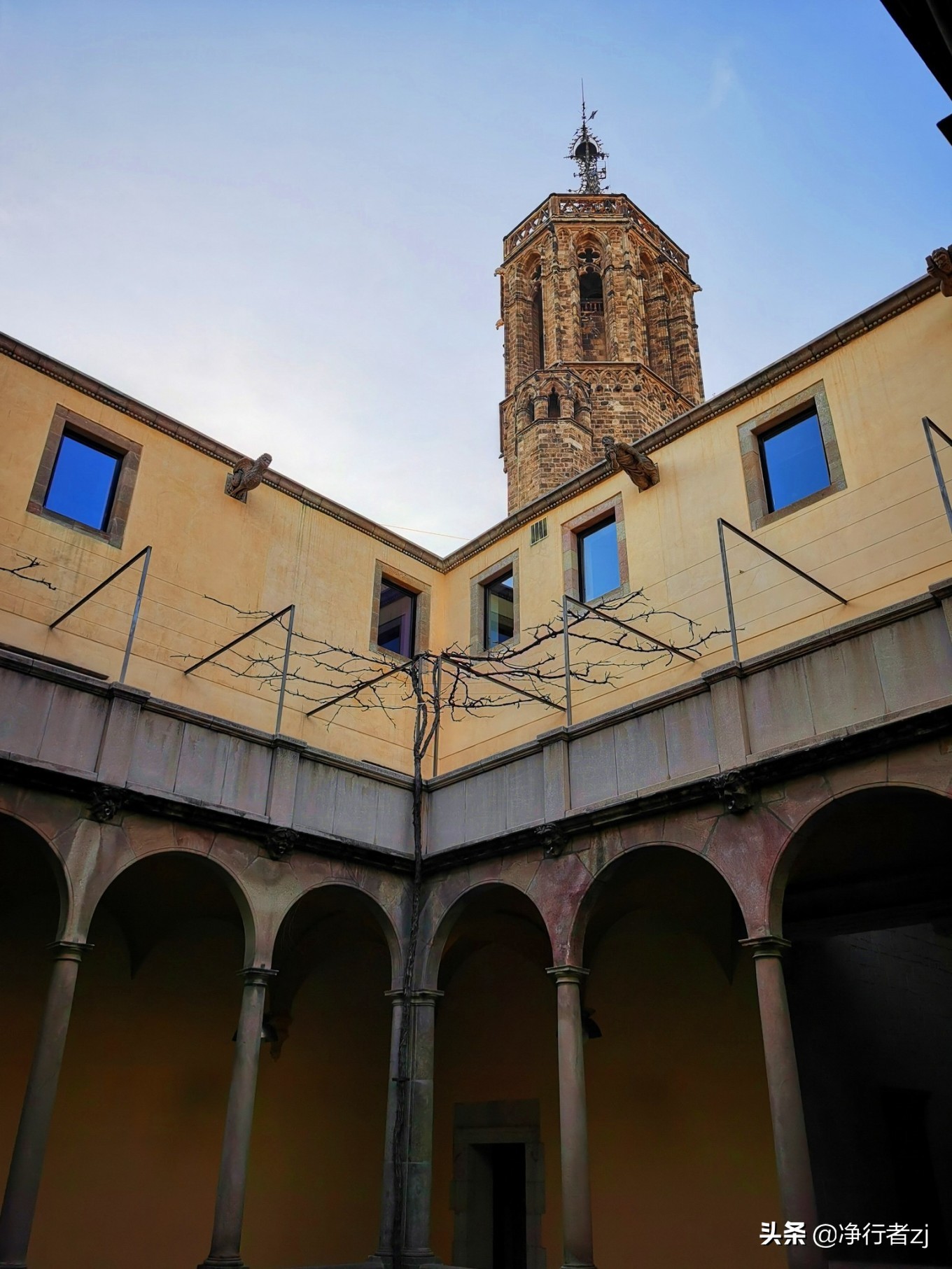 冬日暖阳拔“牙”记（34）巴塞罗那：高迪打造的欧洲之花（上）