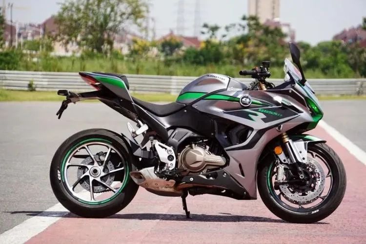 雅马哈yzf-r25测评老款,雅马哈推荐yzf-r6